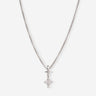 Celestia cross zilverkleurig ketting, handgemaakt en luxe, met verfijnd geometrisch detail.